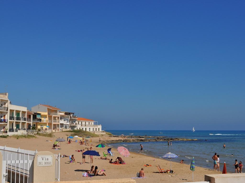Sagittarius Mare Apartment Marina di Ragusa Bilik gambar